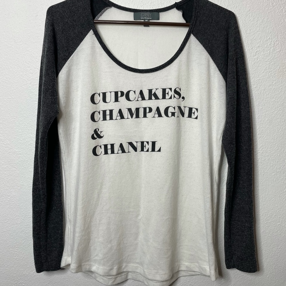 Gray Sak's Fifth Avenue Cupcakes Champagne & Chanel Shirt Small - Picture 1 of 9